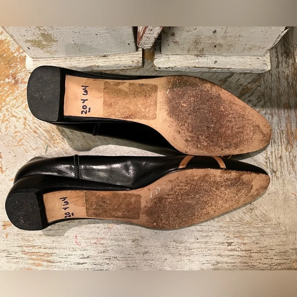 Cole Haan Black With Tan Bow Kitten Wedge Office Casual Heel Womens Size 9